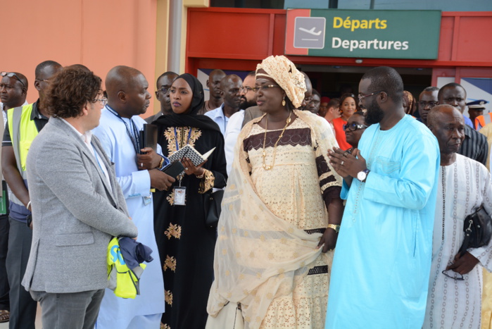 Pèlerinage à La Mecque : Maïmouna Ndoye Seck valide le dispositif à l’AIBD