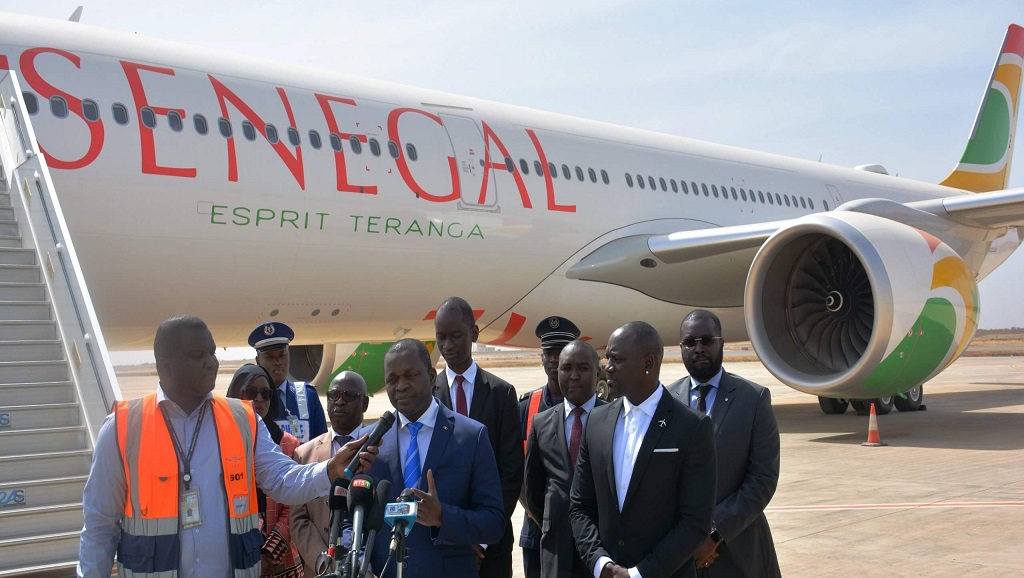 Akon à l’aéroport Dakar Blaise Diagne