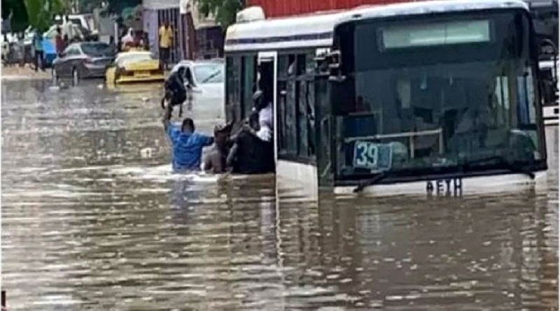 INONDATIONS A DAKAR ENTRE AUTRES – Diass-Infos Radio'Tv