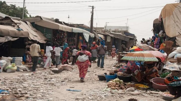 Nettoiement du Marché central et des rues de Mbour : Le coup de balai de Cheikh Issa Sall