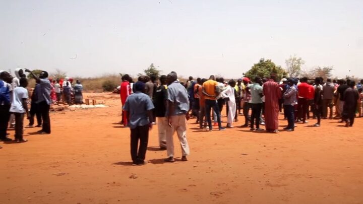 2ème phase du TER : Les impactés de Soune (Keur Moussa) tirent sur l’autorité administrative et interpellent le Président Macky Sall.